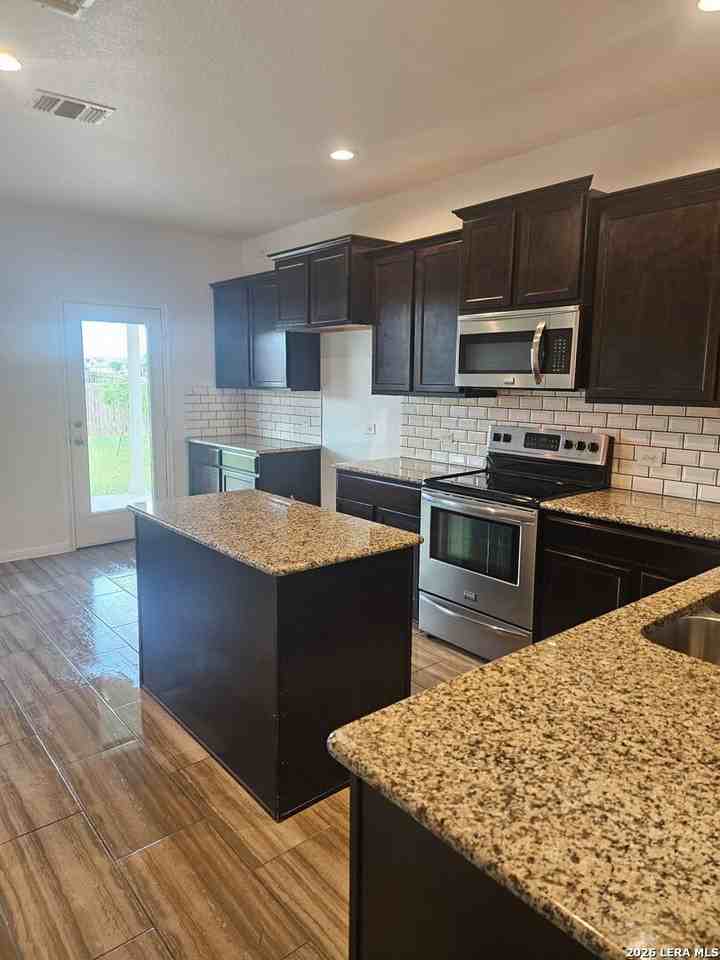 2257 Olive Hill Dr - Photo 3 of 15