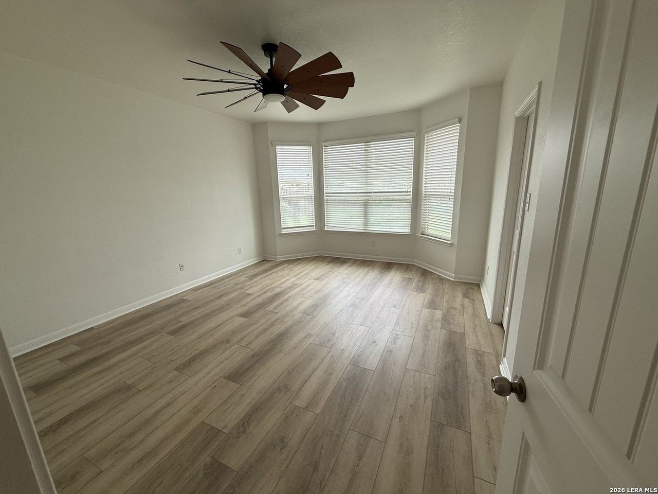 2257 Olive Hill Dr - Photo 4 of 15