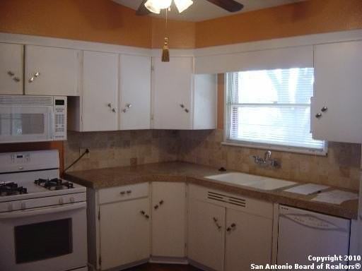 454 Sharon Dr - Photo 2 of 13