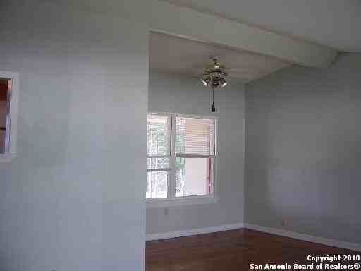 454 Sharon Dr - Photo 5 of 13