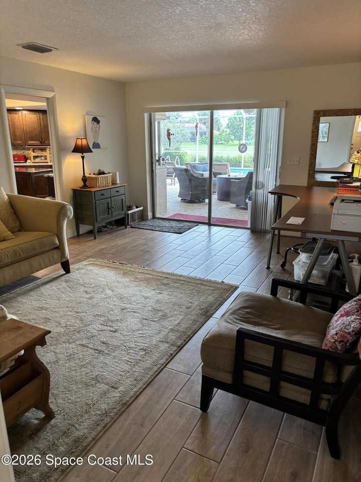531 Inverness Ave - Photo 4 of 29