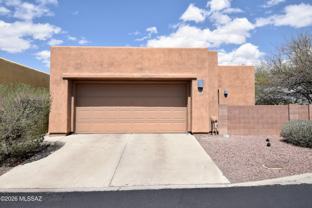 2934 N Cardell Cir - Photo 1 of 1