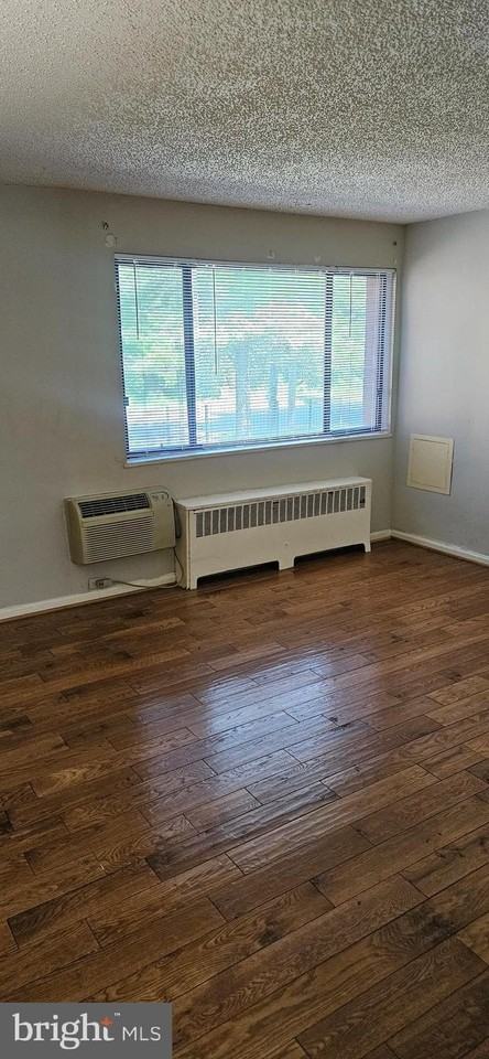 4729 1st St Sw #101 - Photo 4 of 15