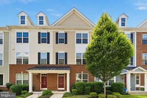featured image of 1367 Parish Ave