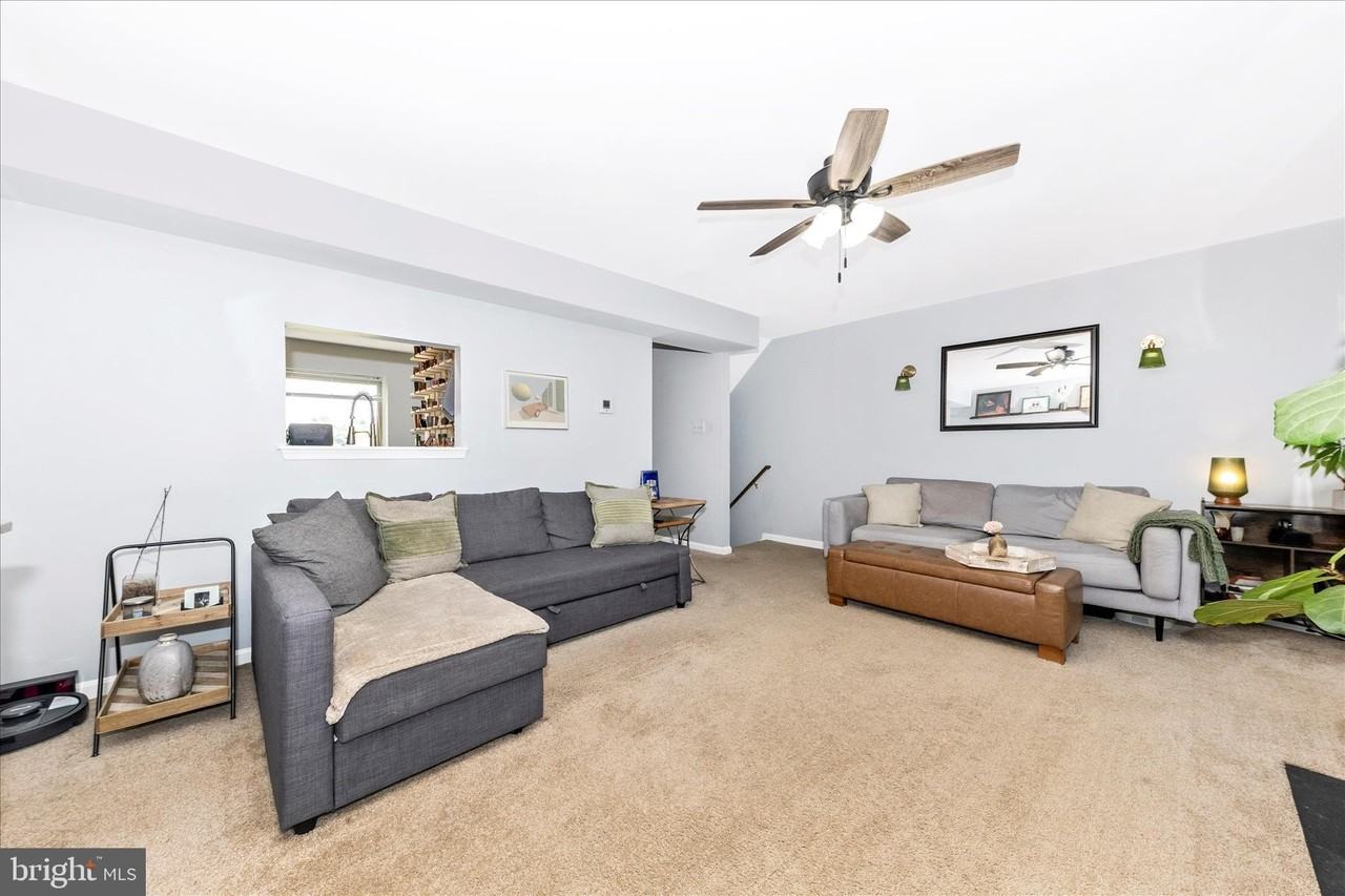 6631 E Beach Dr - Photo 5 of 50