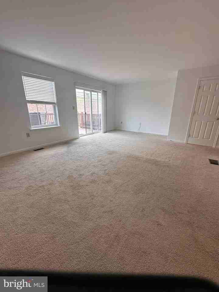 1051 Balley Dr - Photo 2 of 21