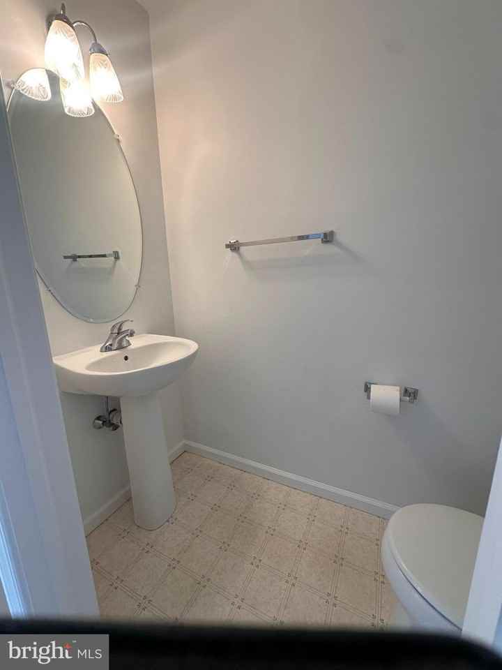 1051 Balley Dr - Photo 6 of 21