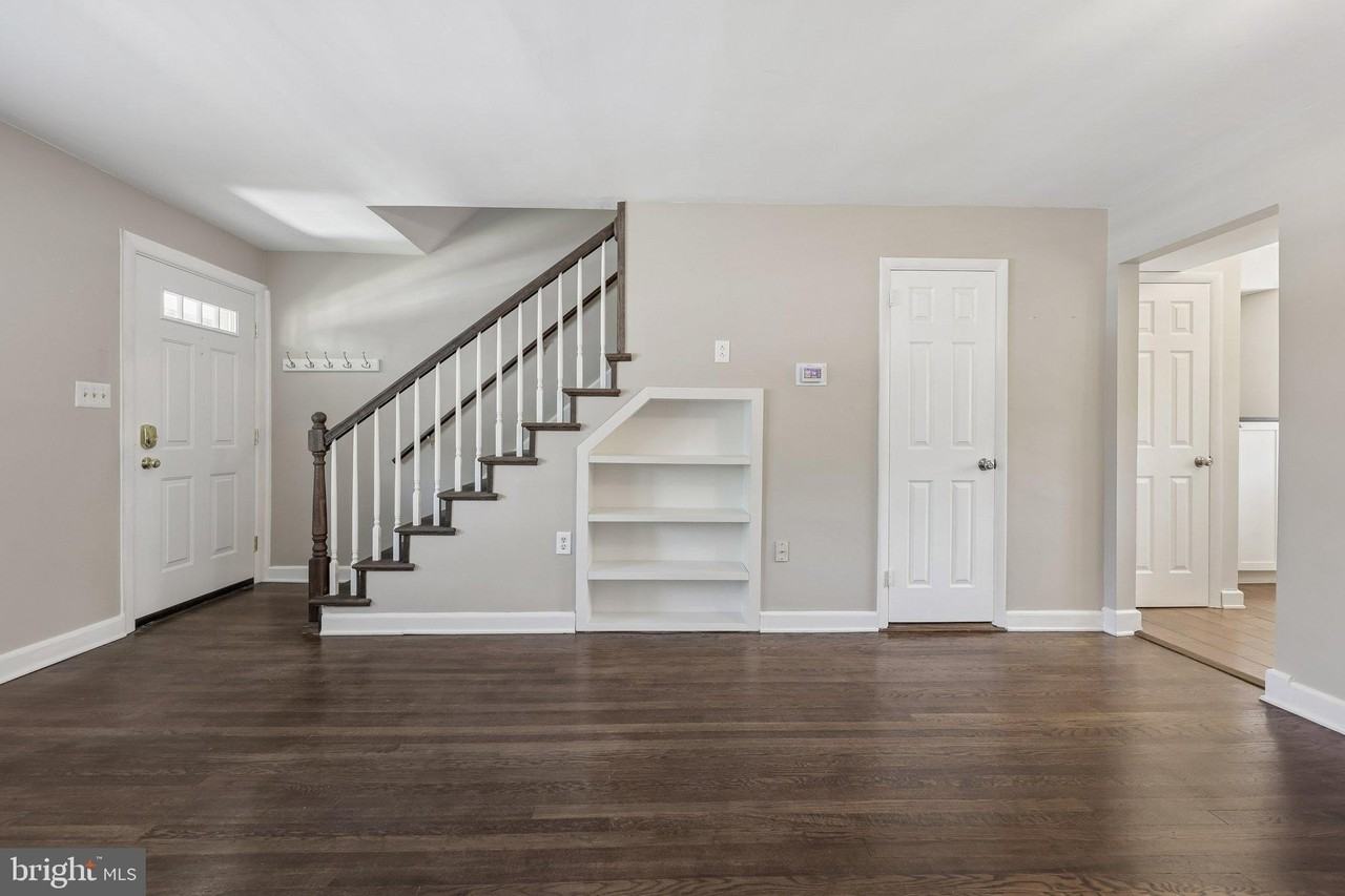 103 S Virginia Ave #401 - Photo 7 of 27