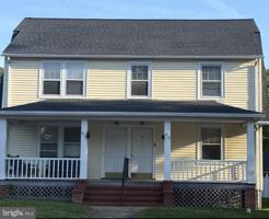 featured image of 915 William St #A