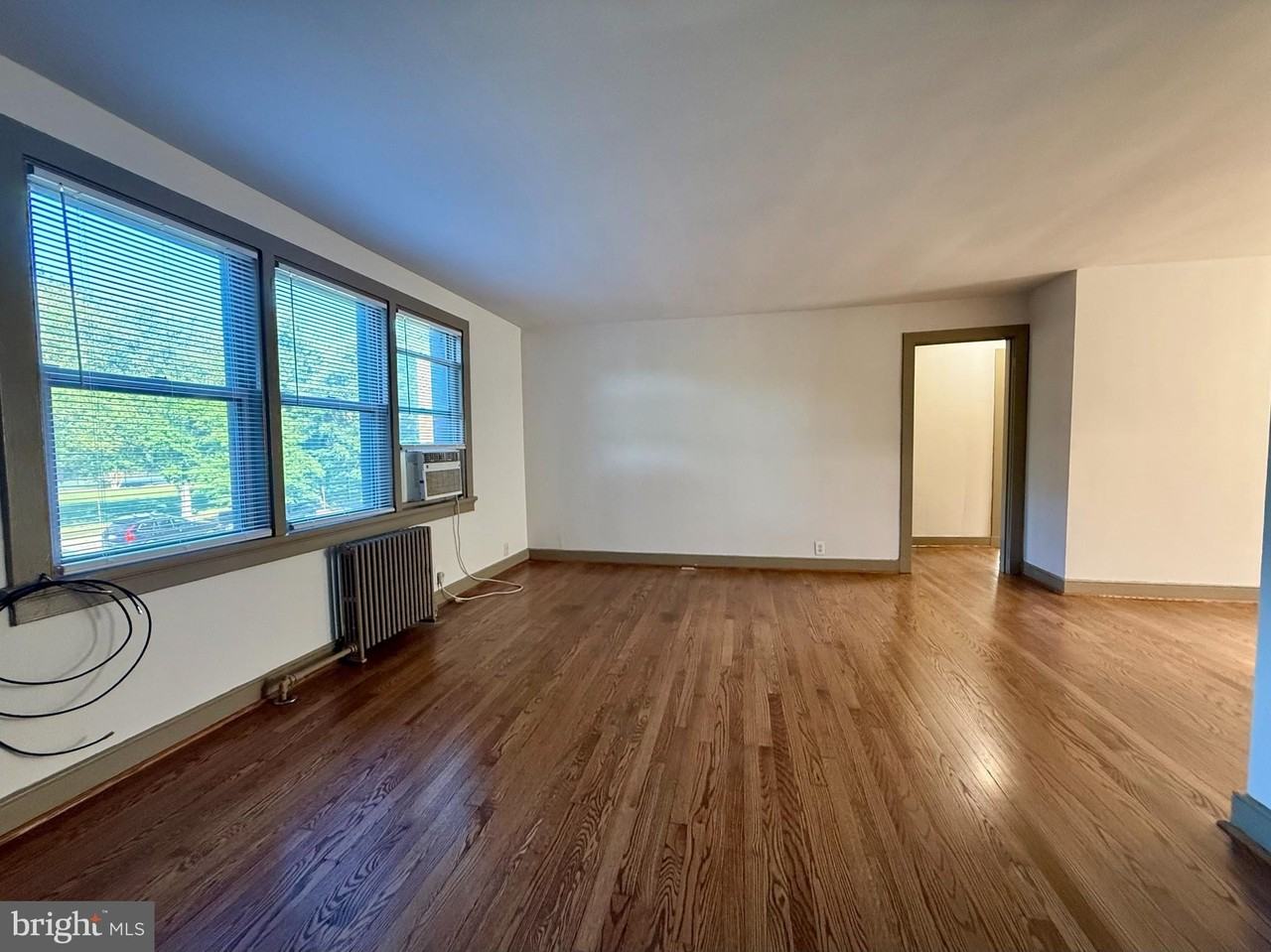 1400 Kenmore Ave #C1 - Photo 3 of 13