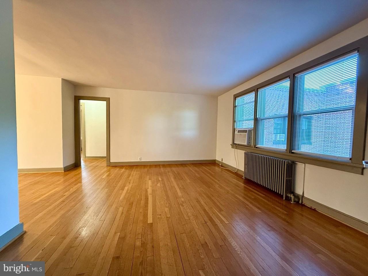 1400 Kenmore Ave #D4 - Photo 3 of 13