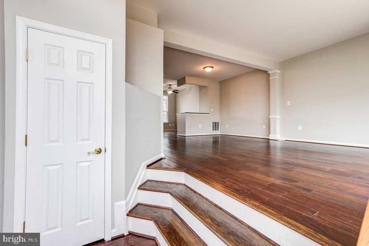 6160 Cinnamon Ct - Photo 4 of 48