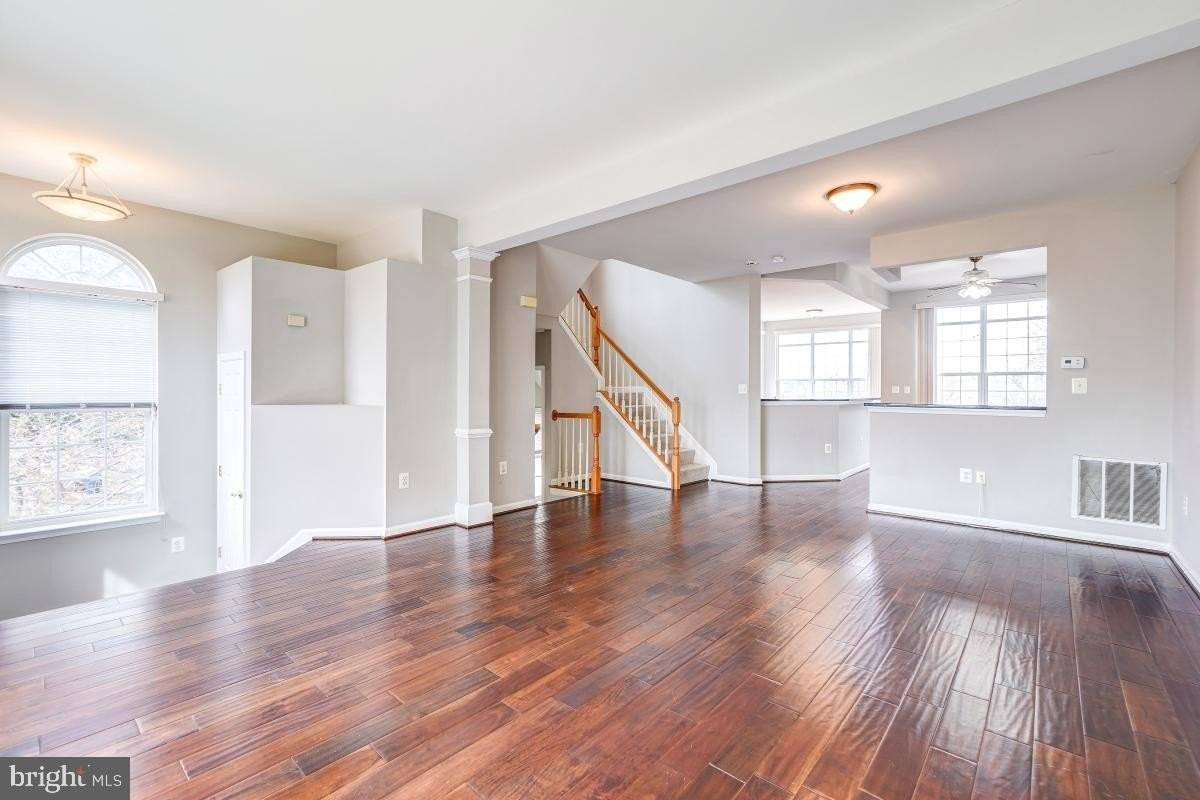 6160 Cinnamon Ct - Photo 6 of 48