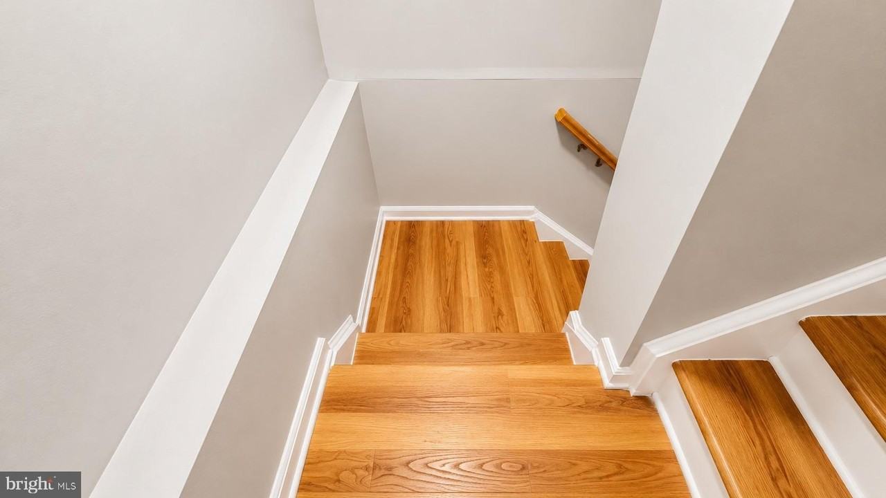 7302 Ivycrest Pl - Photo 3 of 37