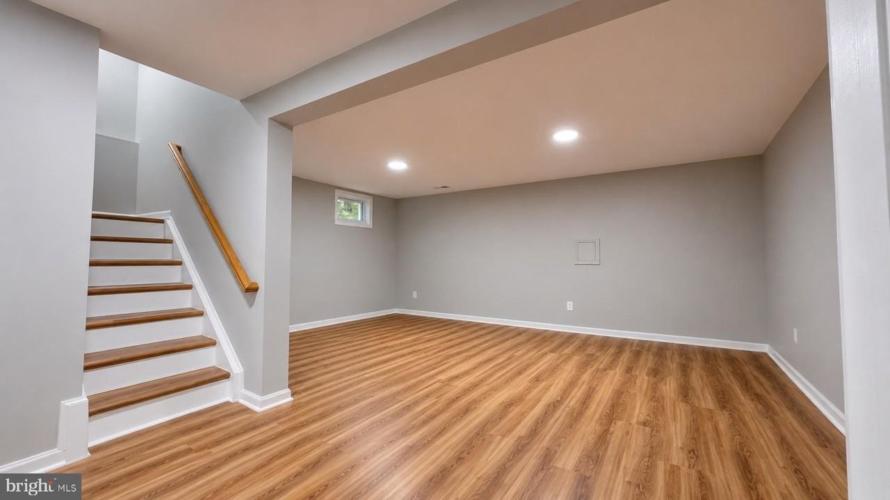 7302 Ivycrest Pl - Photo 6 of 37