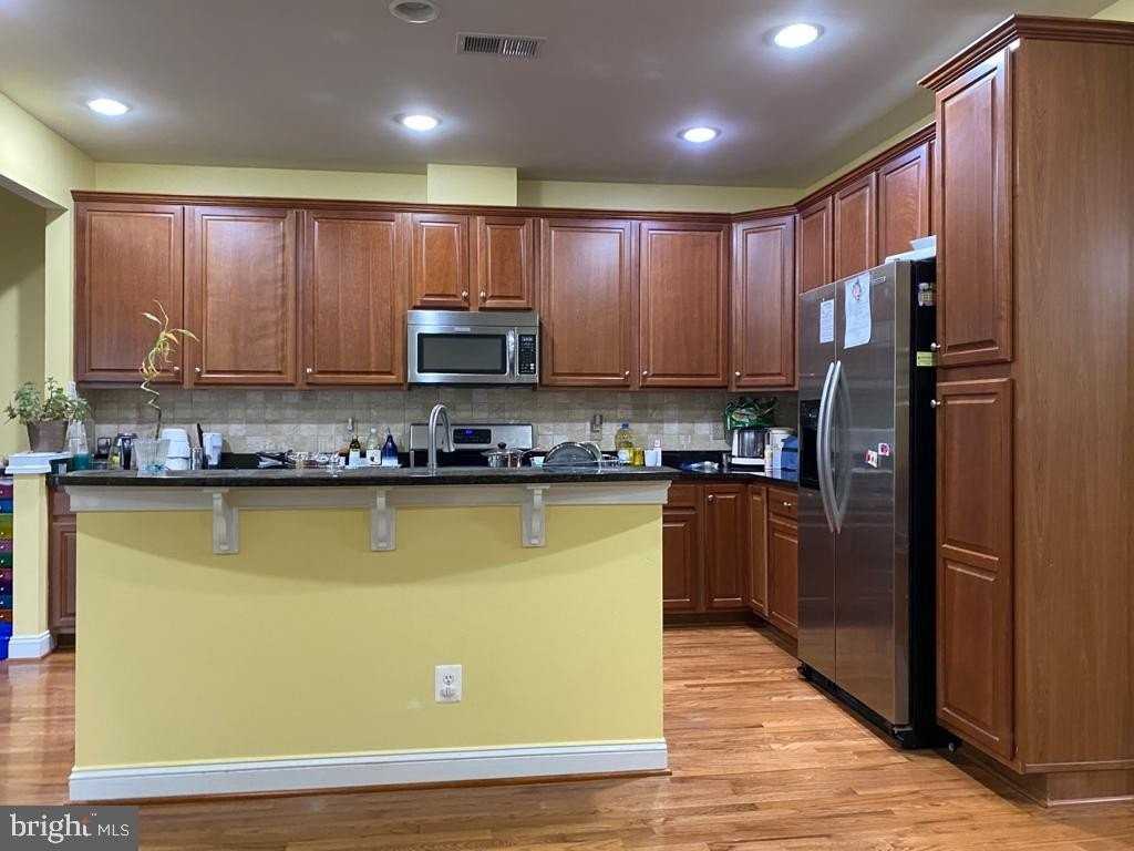 43581 White Cap Ter - Photo 4 of 21