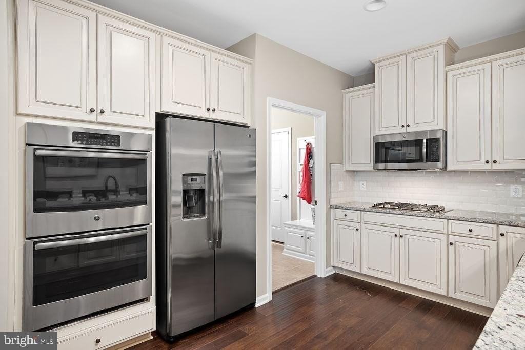 18040 Red Mulberry Rd - Photo 4 of 46