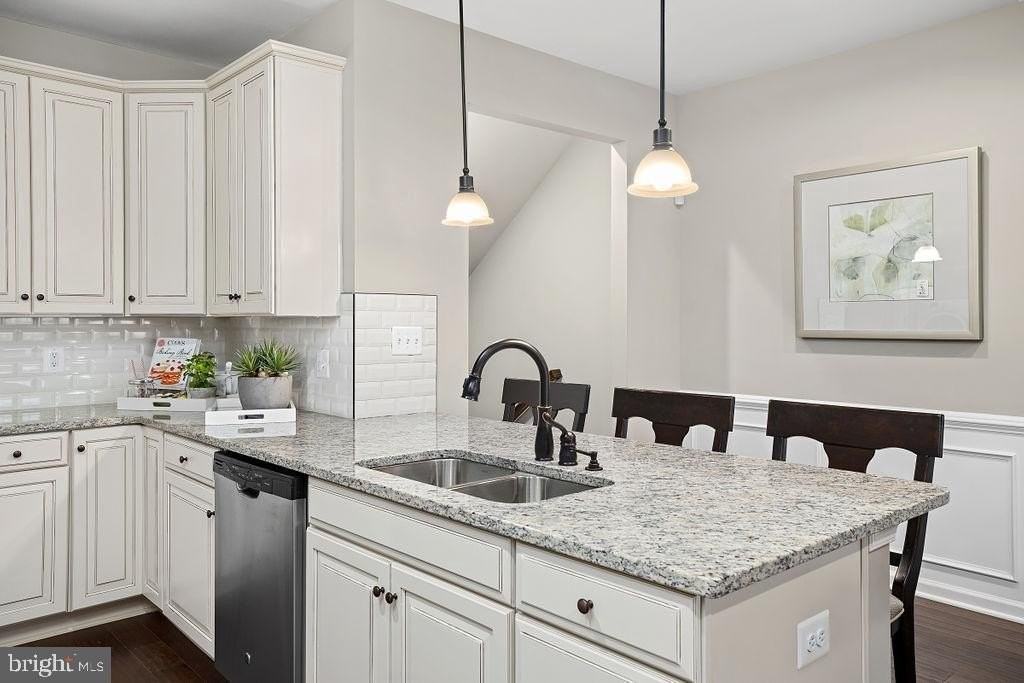 18040 Red Mulberry Rd - Photo 5 of 46