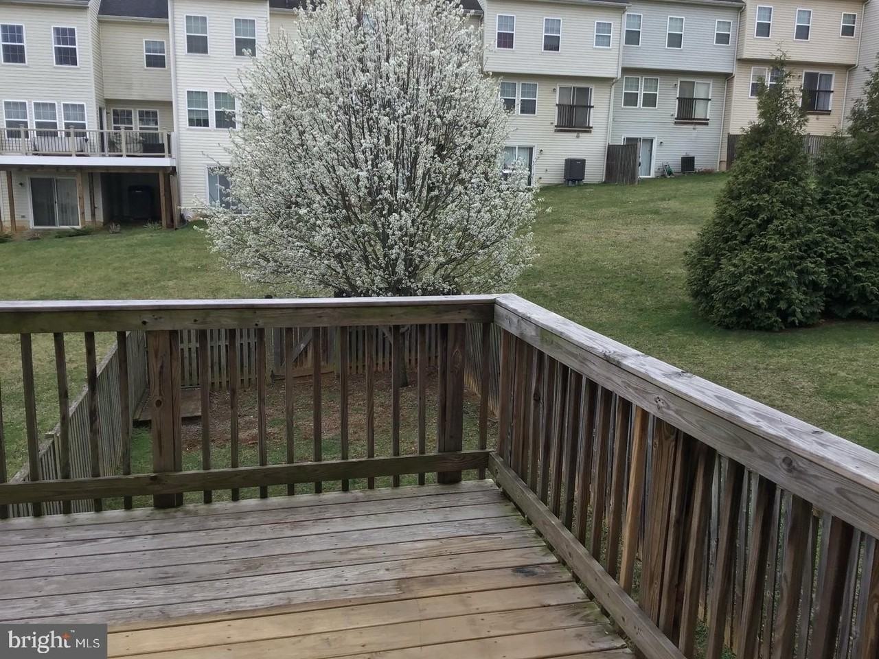 103 Raphael Ct - Photo 3 of 20