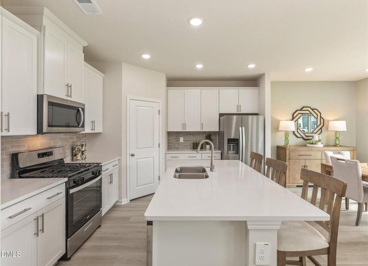 2118 Cherry Creek Rd - Photo 6 of 47