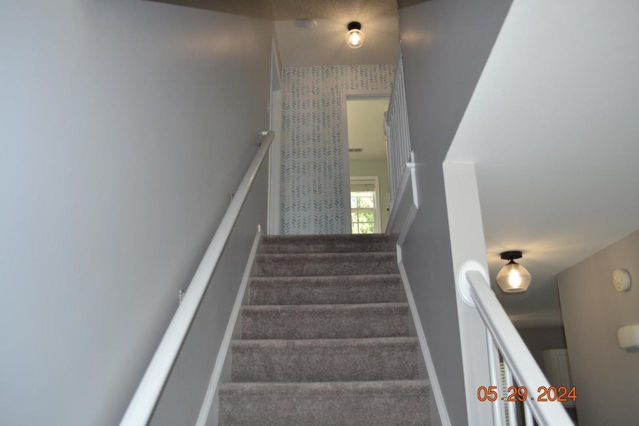 1321 E Stone Arch Dr - Photo 5 of 27
