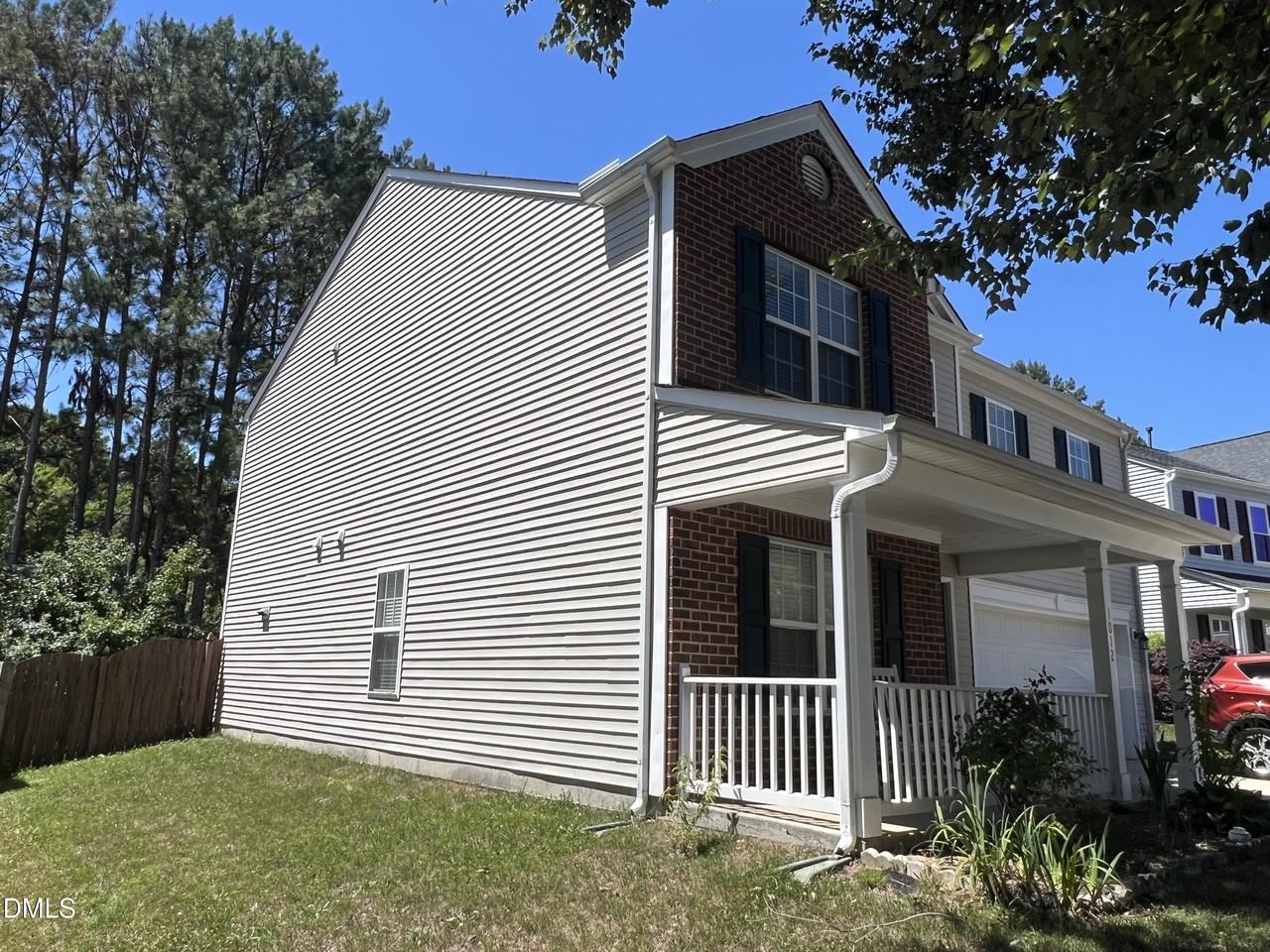 1012 Cookwood Ct - Photo 4 of 37