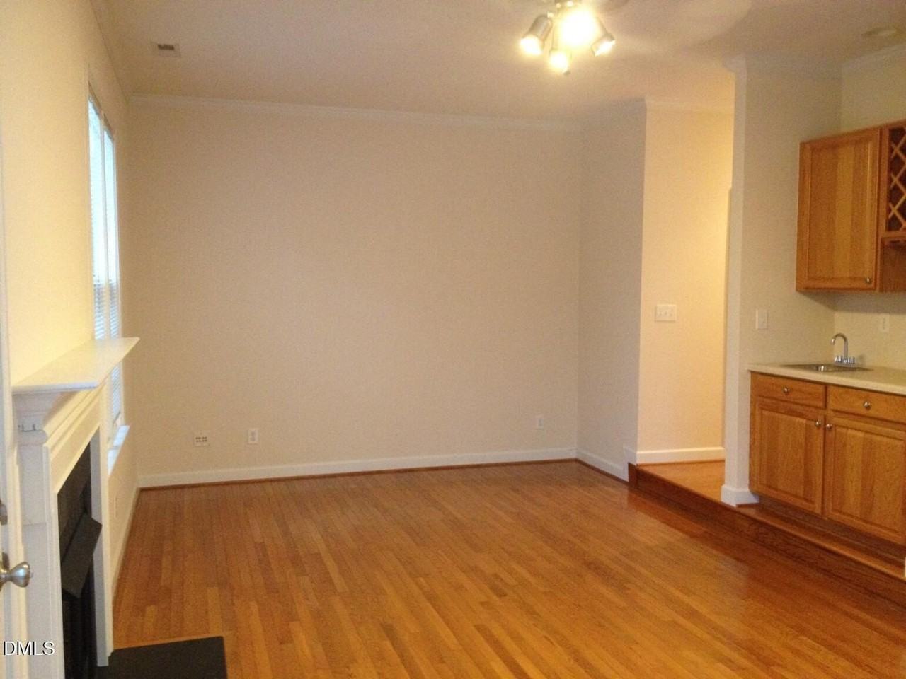 4631 Malone Ct - Photo 6 of 17