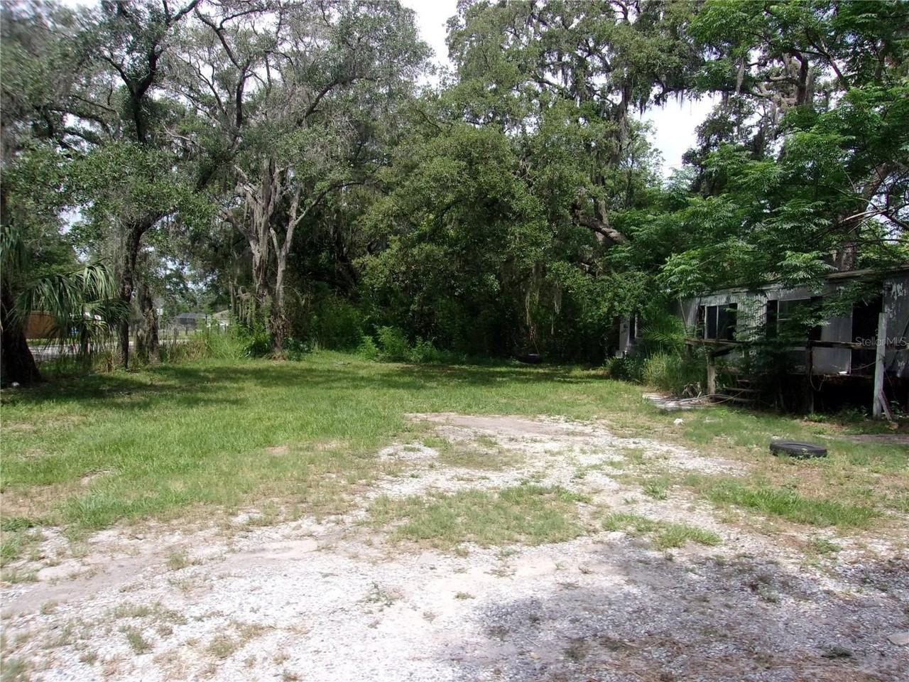 11105 Pinto Dr - Photo 2 of 11