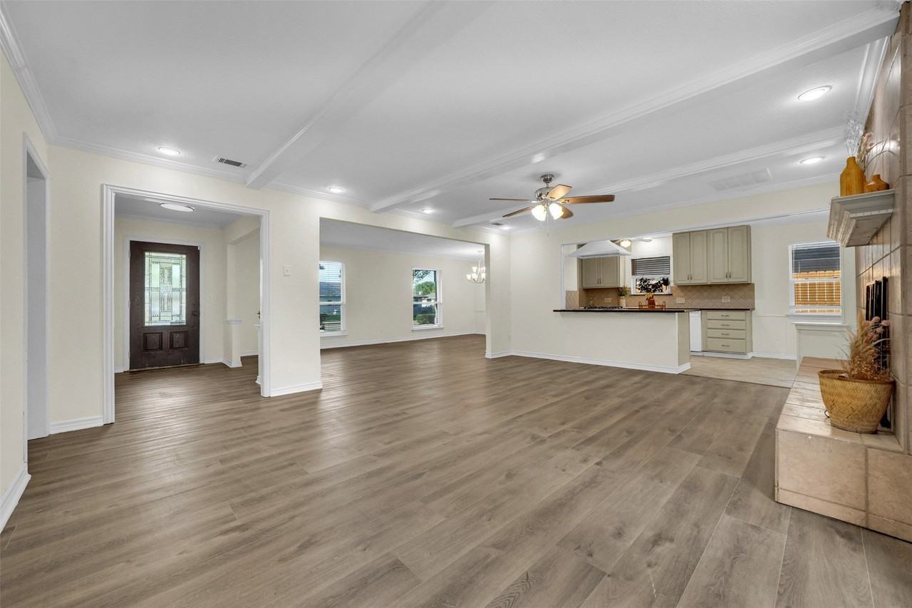 2605 Natalie Dr - Photo 5 of 26