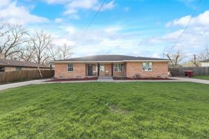 featured image of 913 Live Oak St #A
