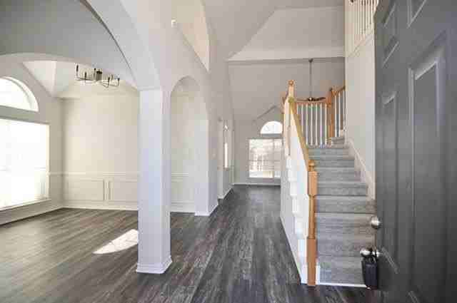 521 Mustang Ridge Dr - Photo 3 of 31