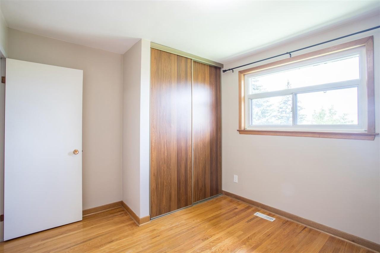 10 Sorrento Court - Photo 6 of 19