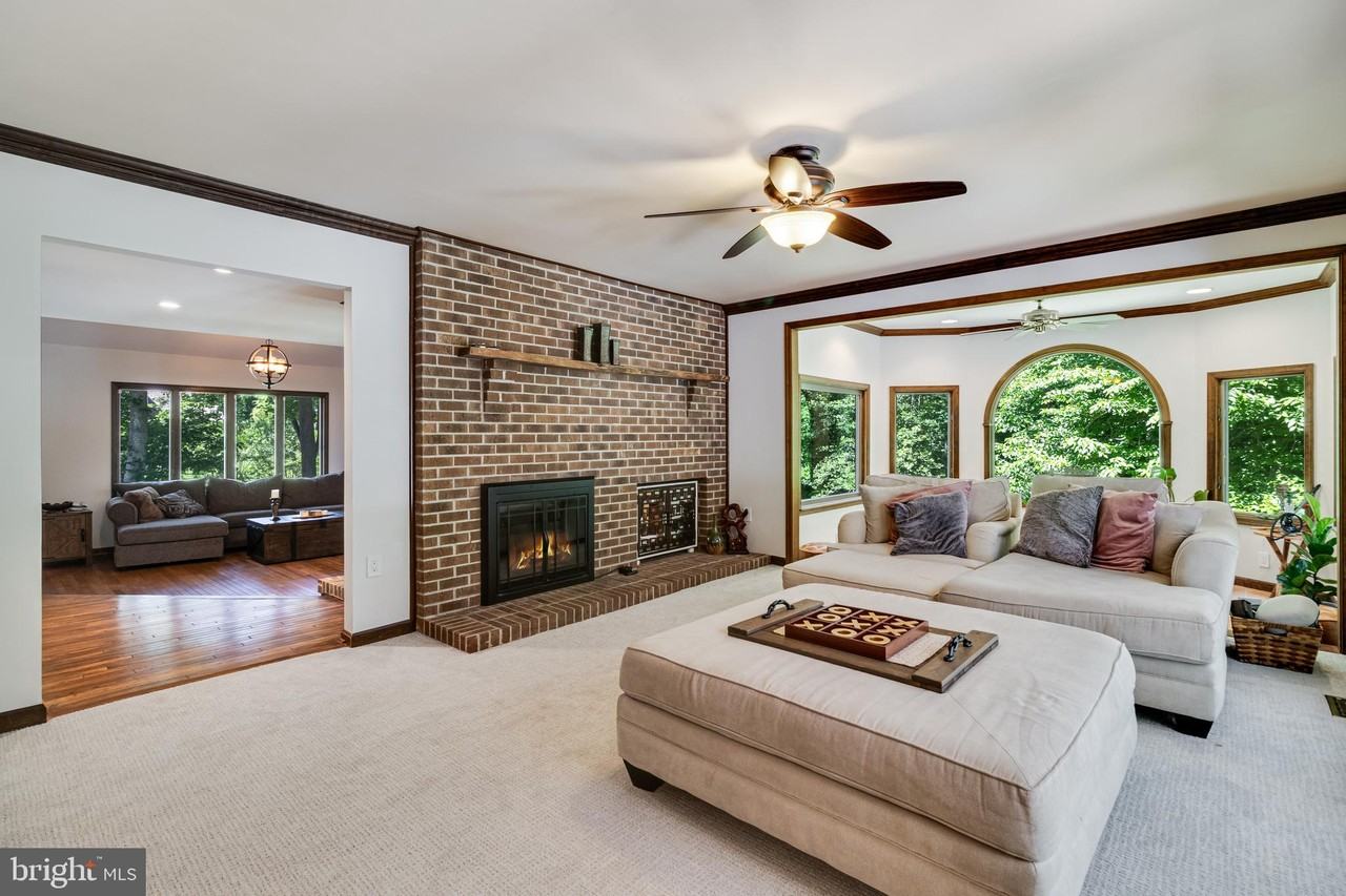 8150 Plowden Dr - Photo 5 of 50