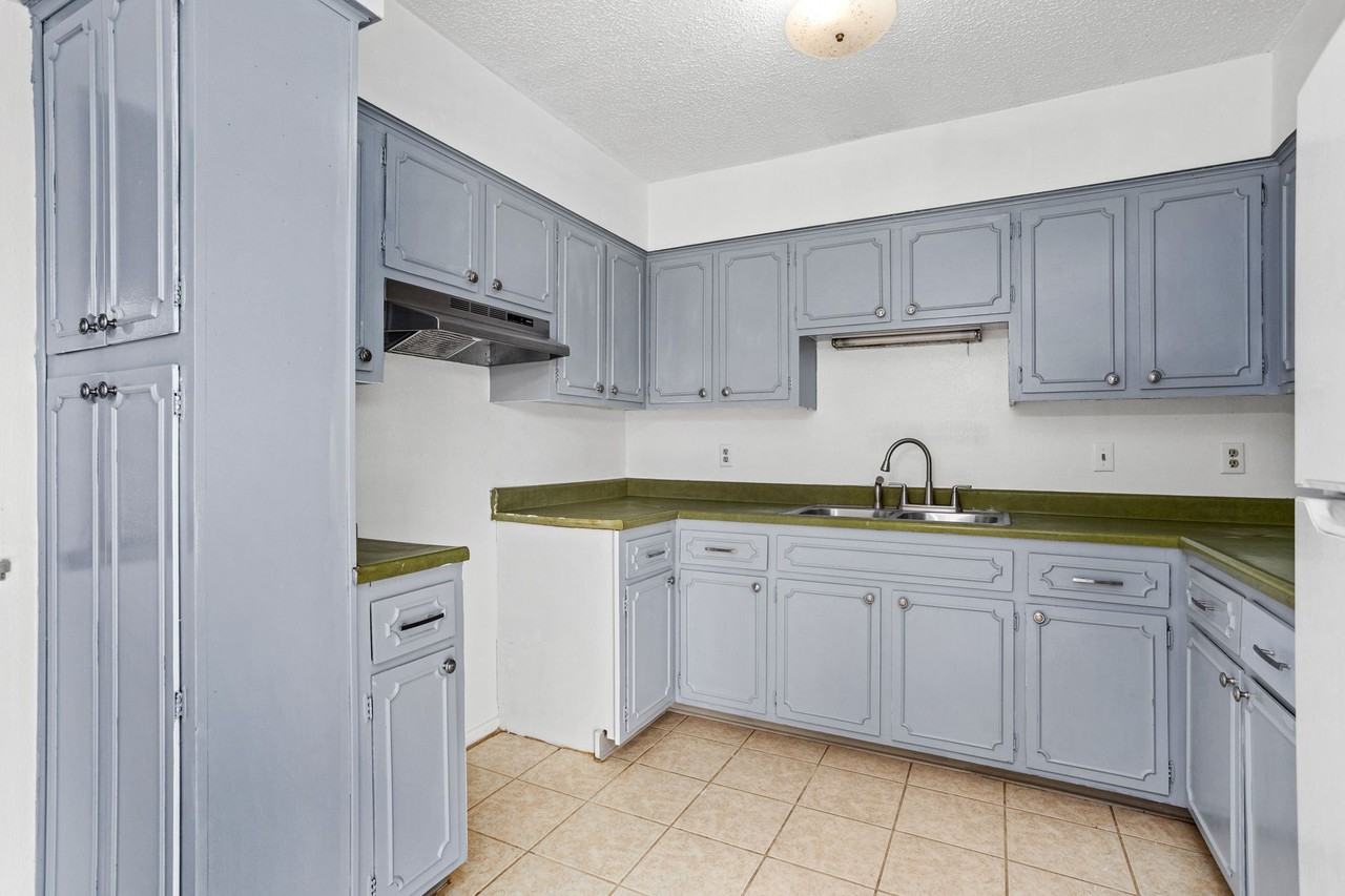 5726 Alnwick St #1 - Photo 3 of 10