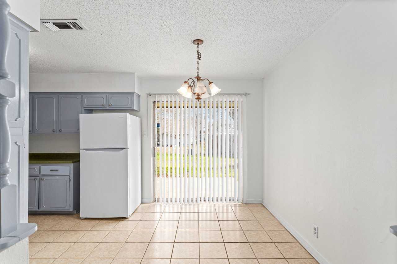 5726 Alnwick St #1 - Photo 4 of 10