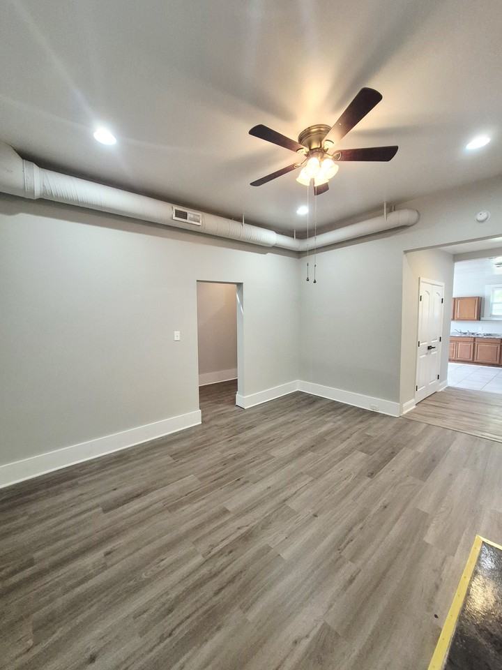 2820 Q St #1 - Photo 7 of 32