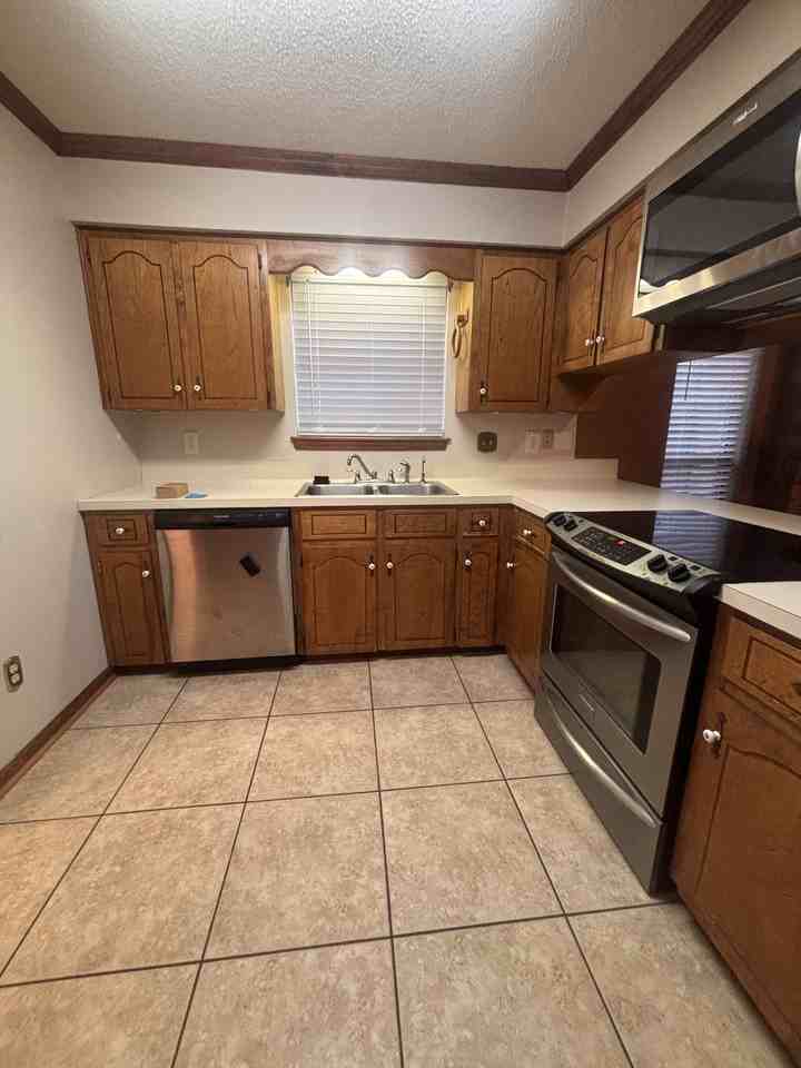 106 Darteze Dr #1 - Photo 4 of 19
