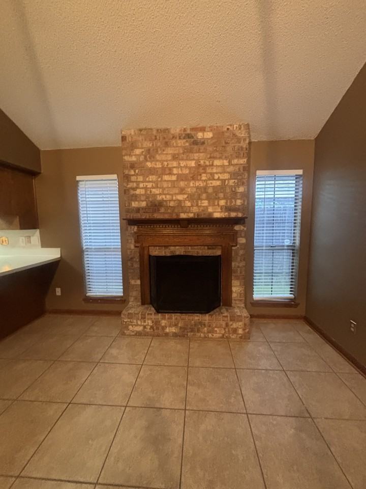 106 Darteze Dr #1 - Photo 6 of 19