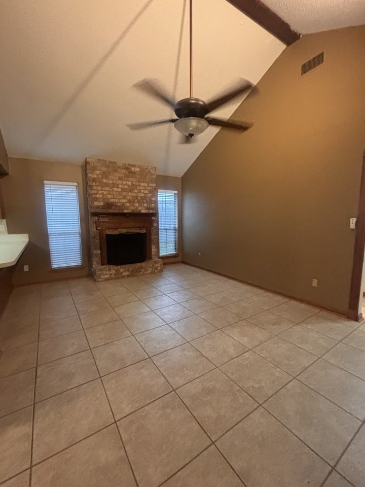 106 Darteze Dr #1 - Photo 7 of 19