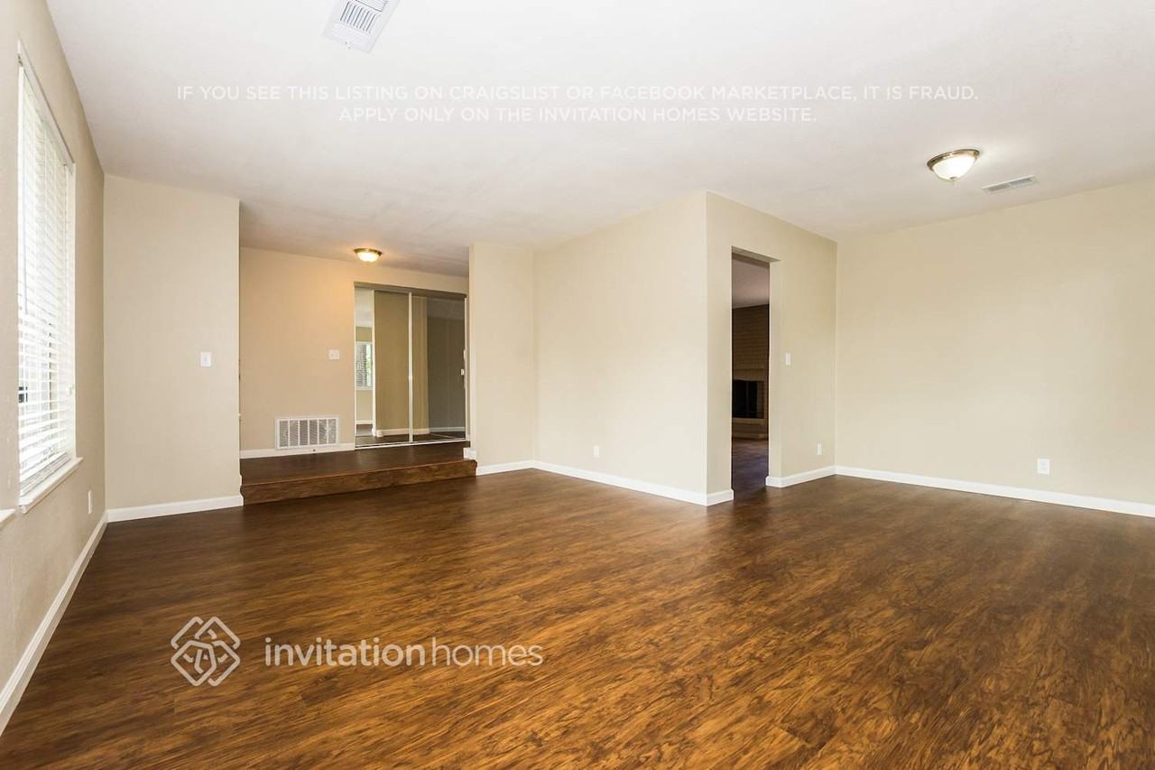 375 Notre Dame Dr - Photo 7 of 20