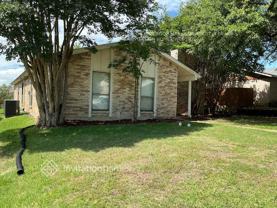 2609 Renwick Dr - Photo 1 of 1
