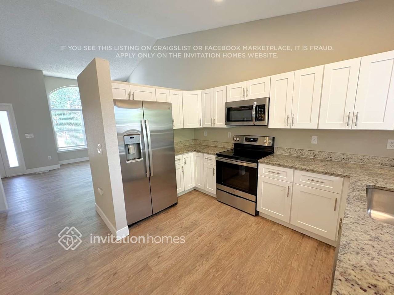 1424 W 132nd Pl - Photo 5 of 13