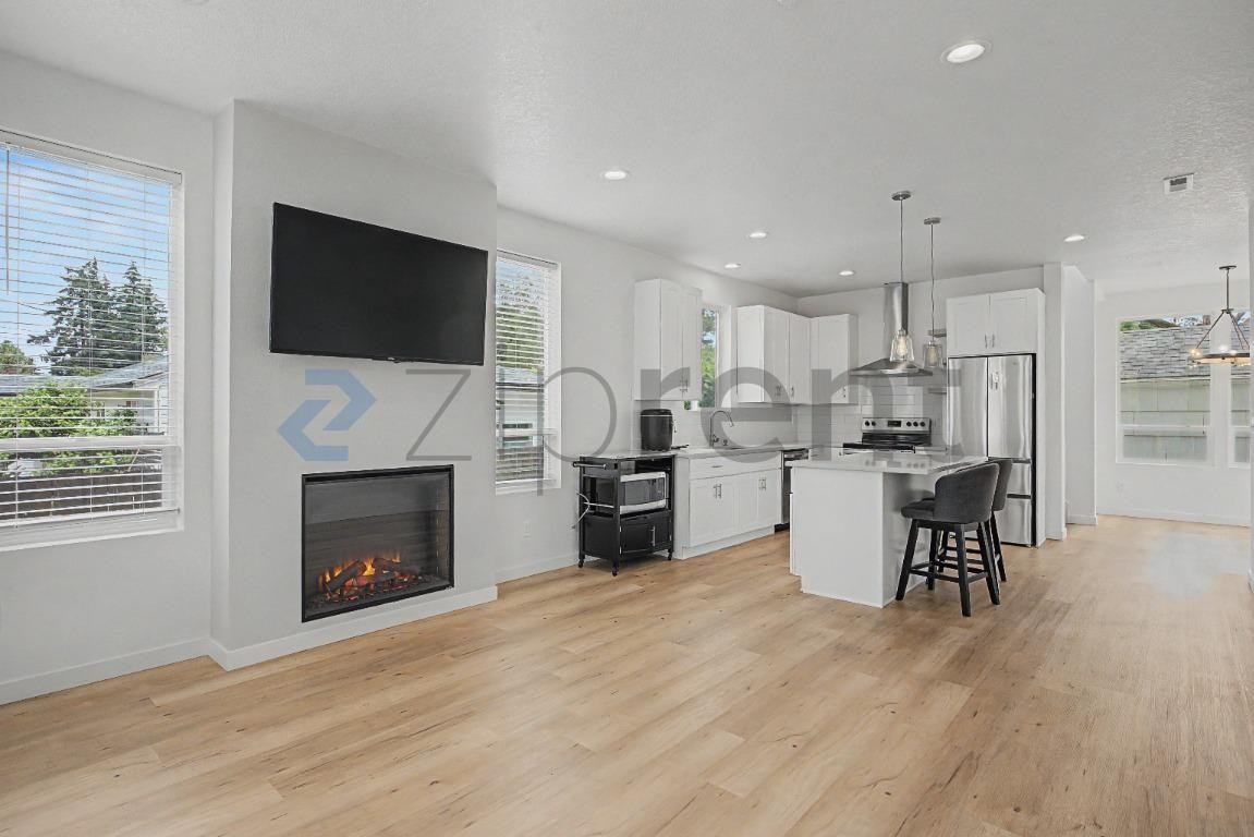 7750 Se 57th Ave - Photo 5 of 16