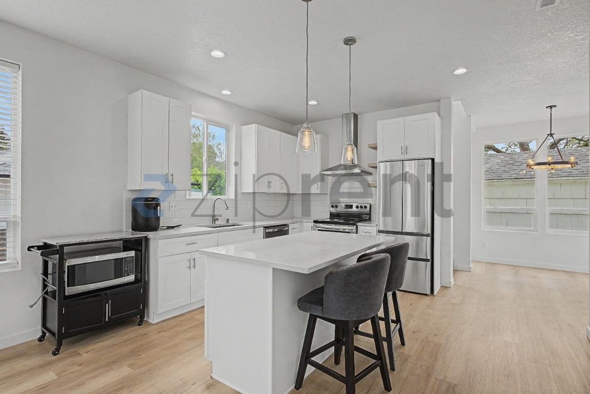 7750 Se 57th Ave - Photo 7 of 16