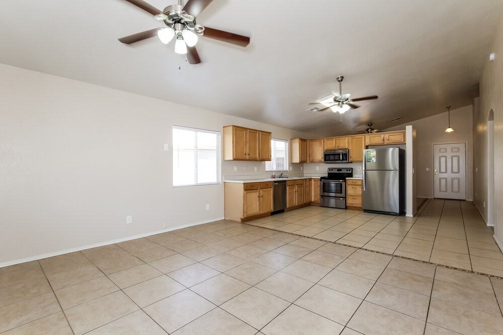 3618 W Tina Ln - Photo 5 of 15