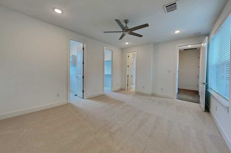 112 E Oscar Dr - Photo 4 of 18