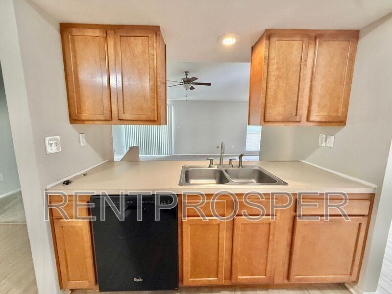 1228 Pine Sap Ct - Photo 4 of 22