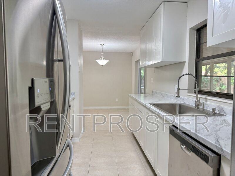1900 Adair St - Photo 7 of 26