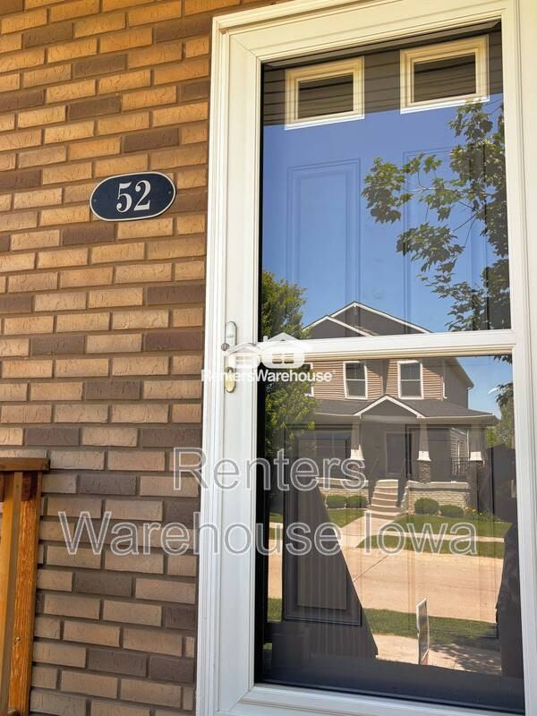 52 Se Booth Ave - Photo 2 of 21