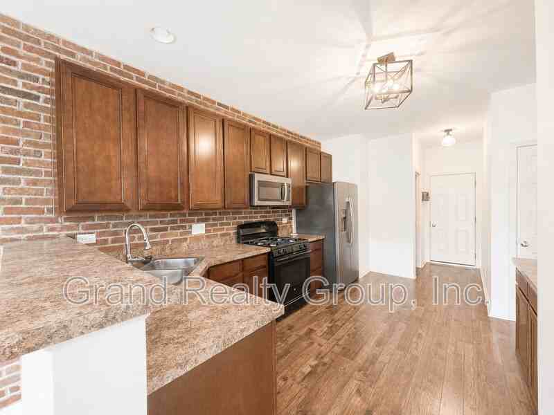 376 S Jade Ln - Photo 5 of 22